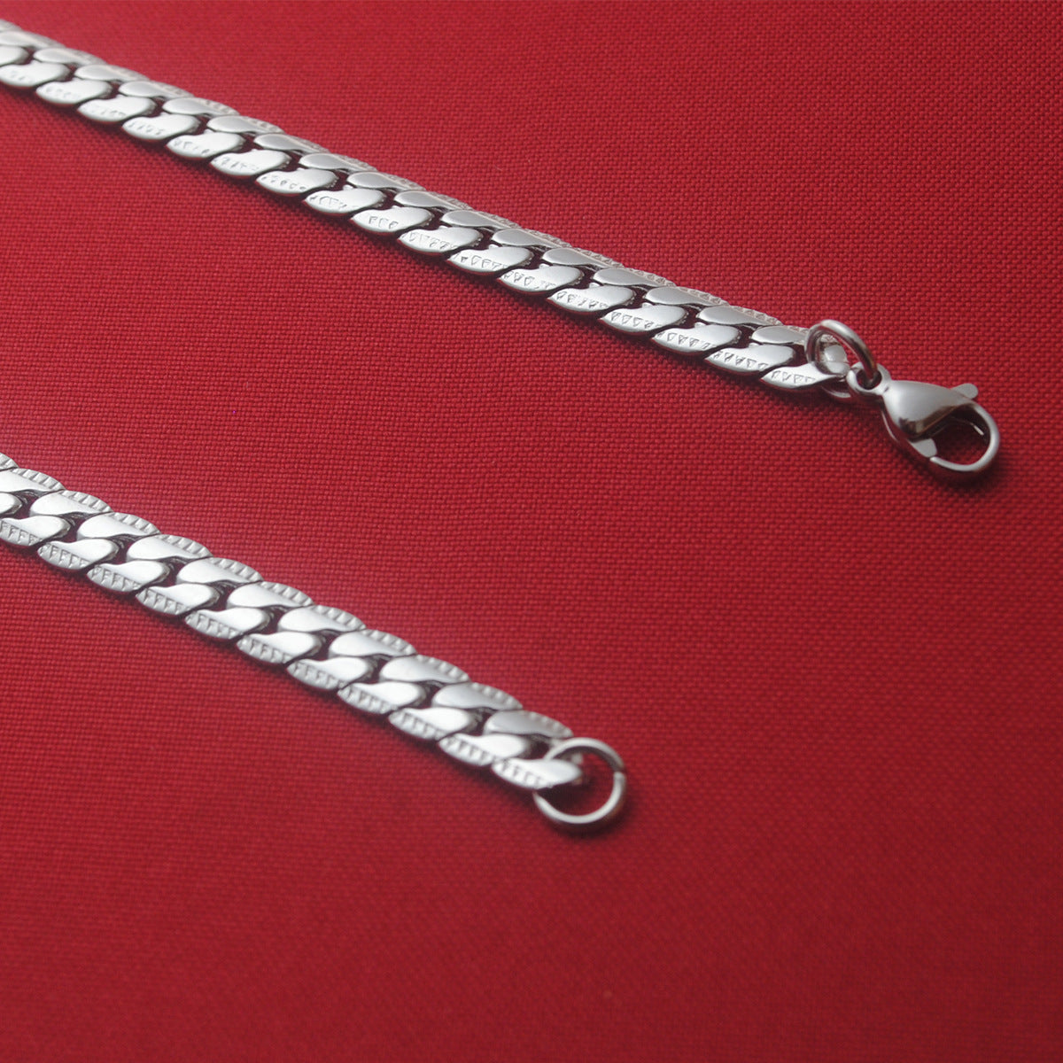 Fashion Waves Titanium Steel Chain Men's Necklace - view 3