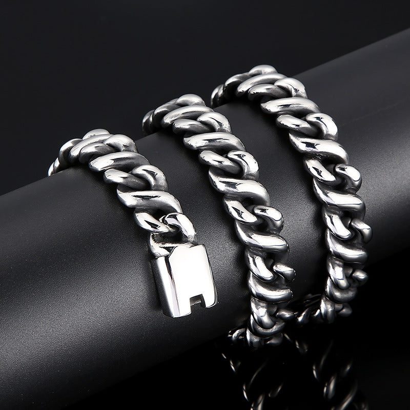 Basic Streetwear Geometric Titanium Steel Men's Necklace - front view
