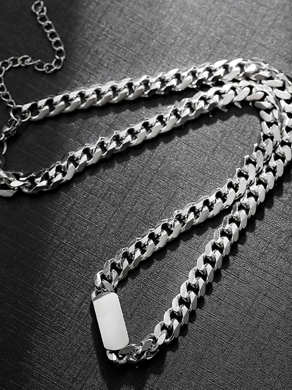 Simple Style Solid Color Stainless Steel Men's Necklace - view 4