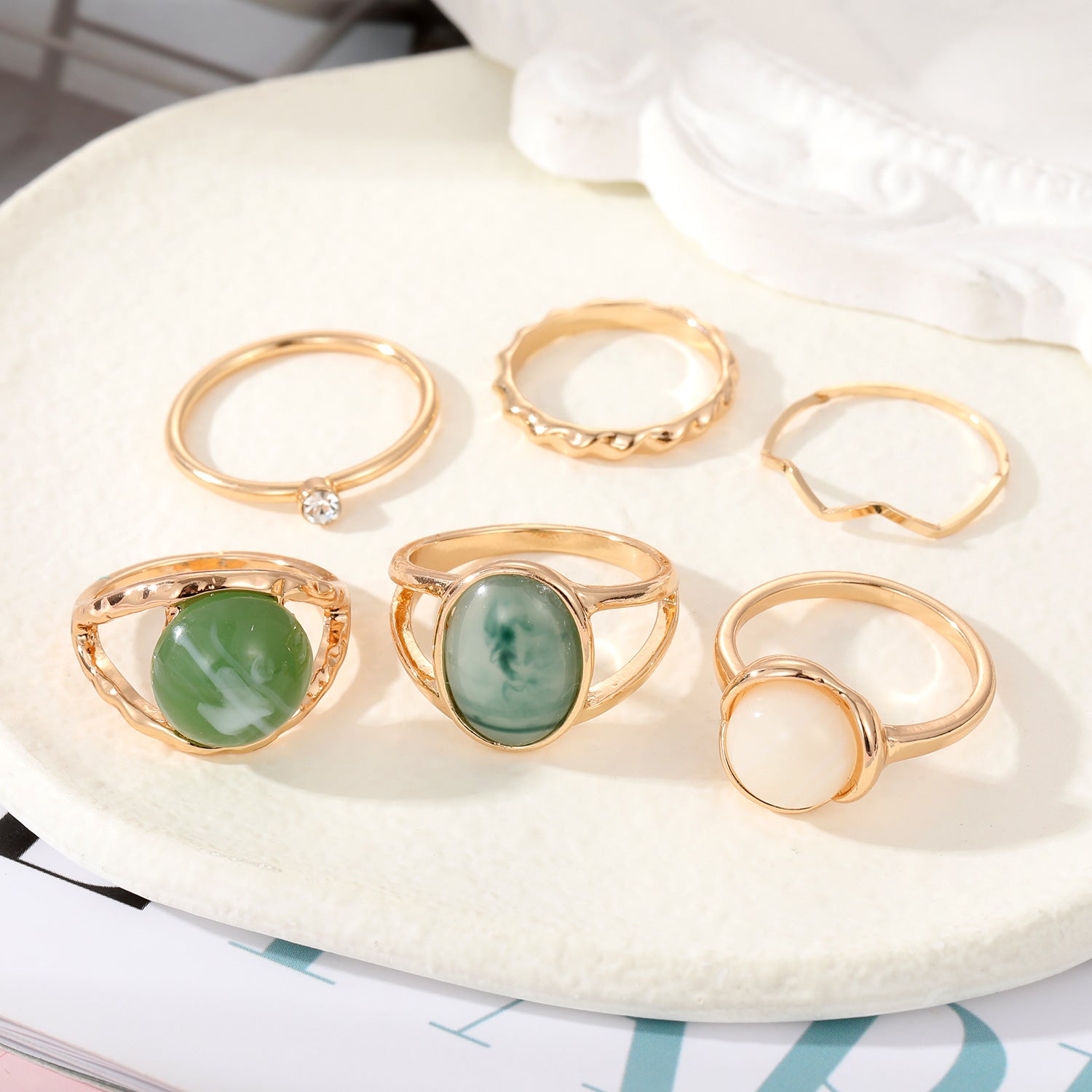 French Retro Style Emerald Metal Ring Set Niche High-end Irregular Ring Ring Ring Wholesale - view 2