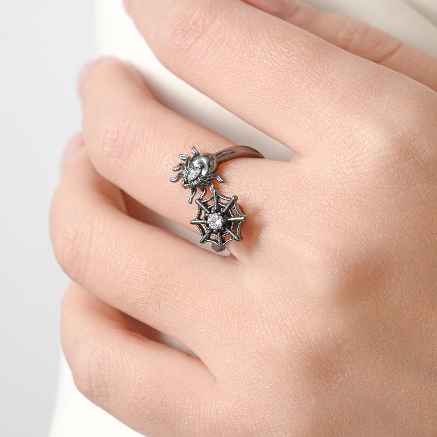 Sweet Spider Web Anxiety Ring For Unisex Featuring Copper Material And Zircon Inlay, Spinner Rings Design - view 4