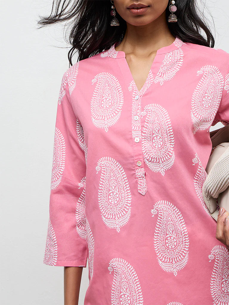 Utsa Pink Paisley Printed Cotton Straight Kurta