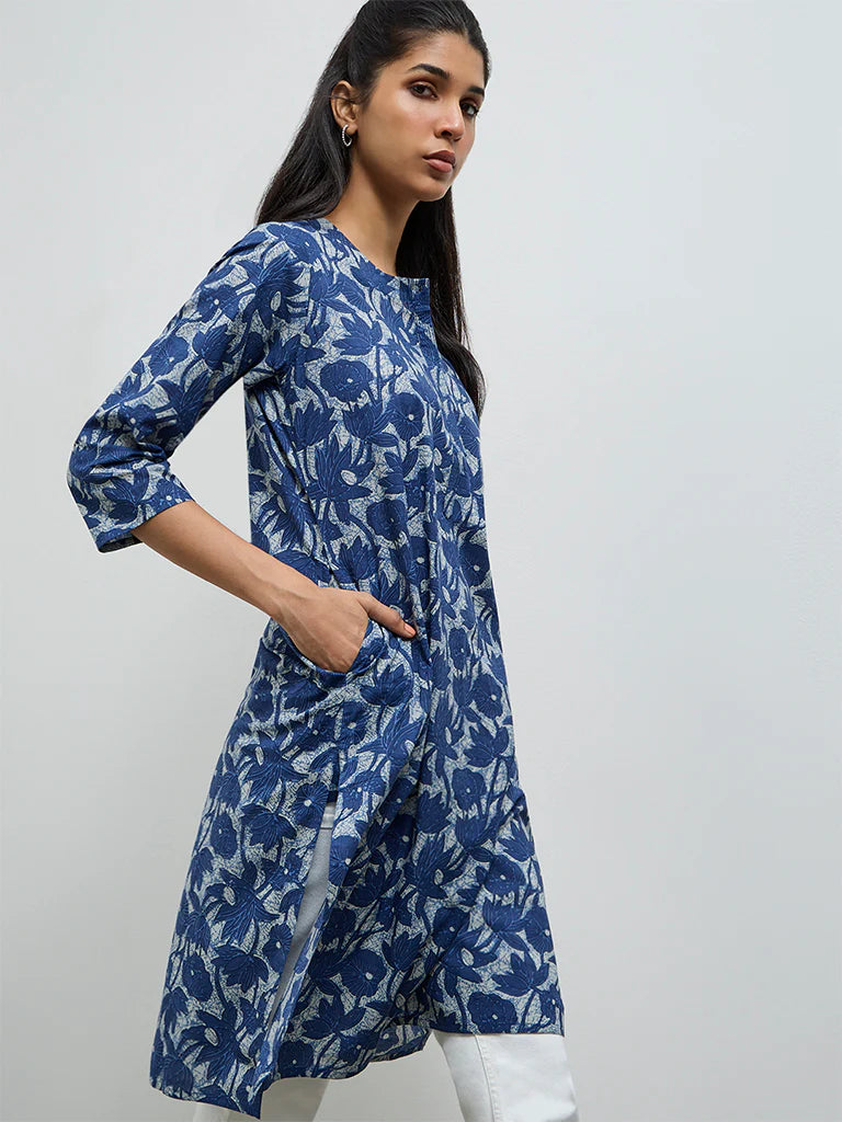 Utsa Indigo Floral Printed Cotton Straight Kurta