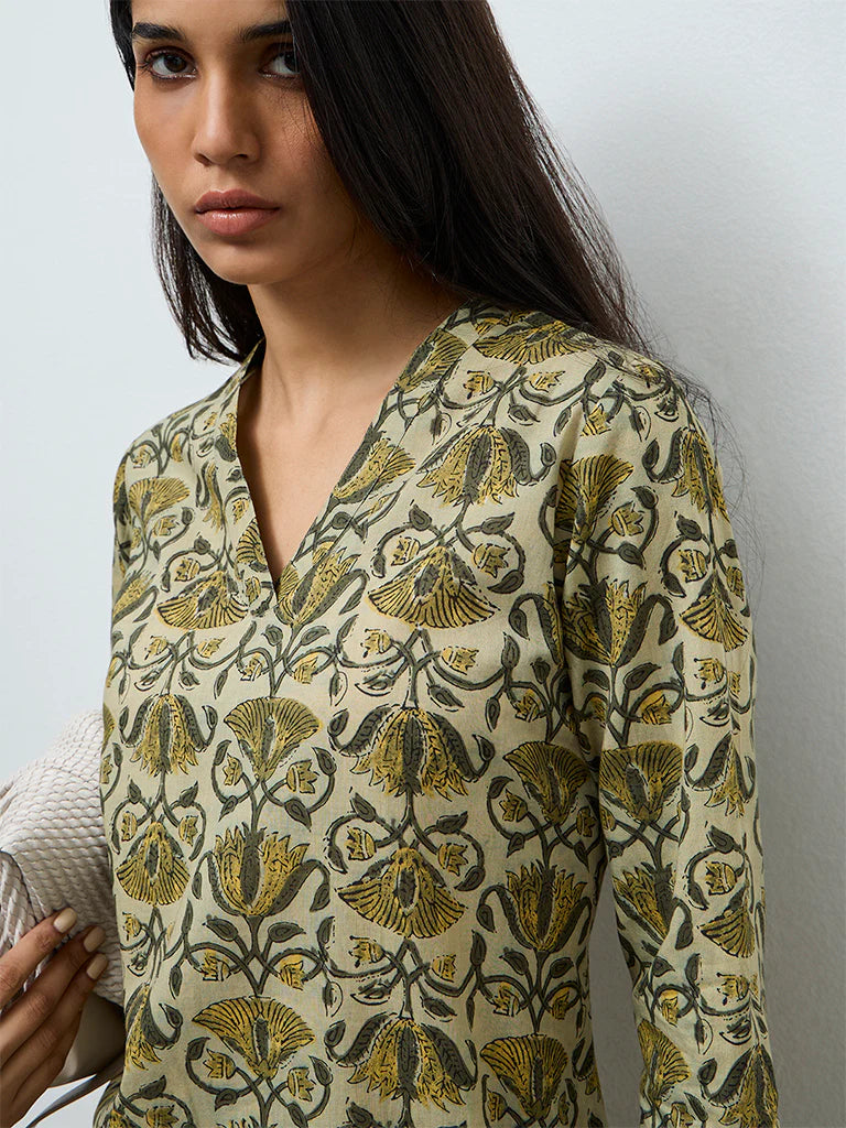 Utsa Green Floral Printed Cotton Straight Kurta