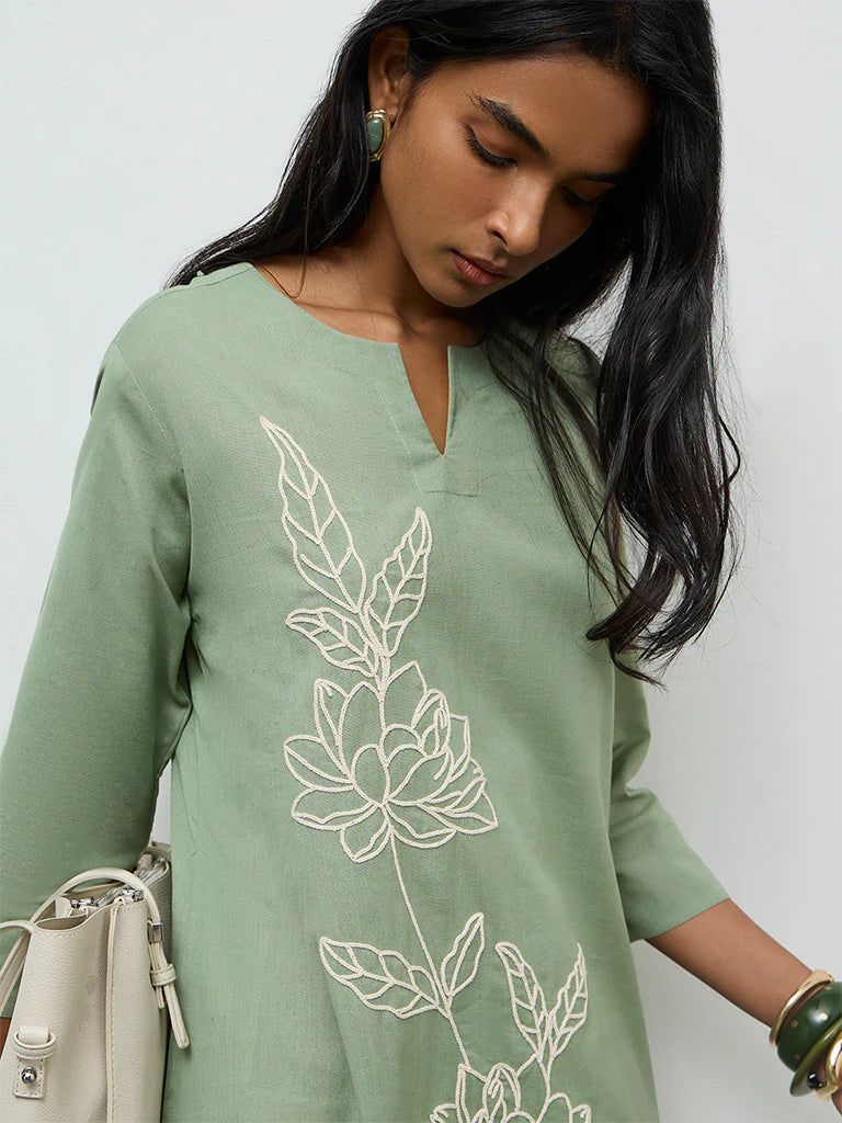 Utsa Sage Floral Embroidered Cotton-Blend A-Line Kurta