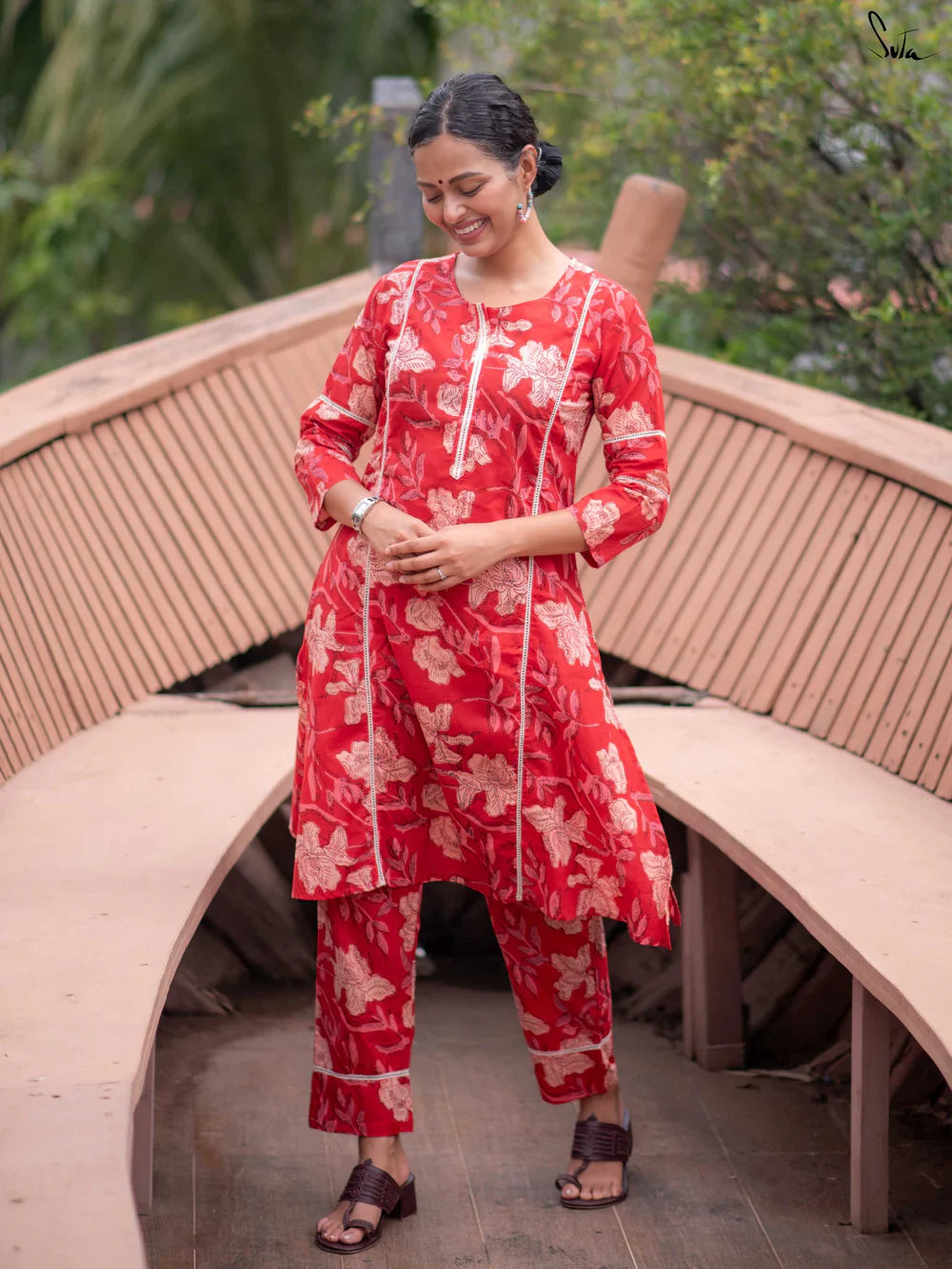 Suta Red Cotton Kurta Set