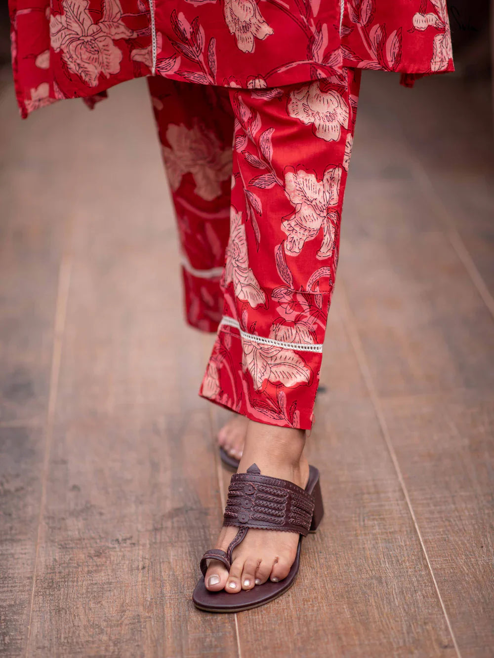 Suta Red Cotton Kurta Set