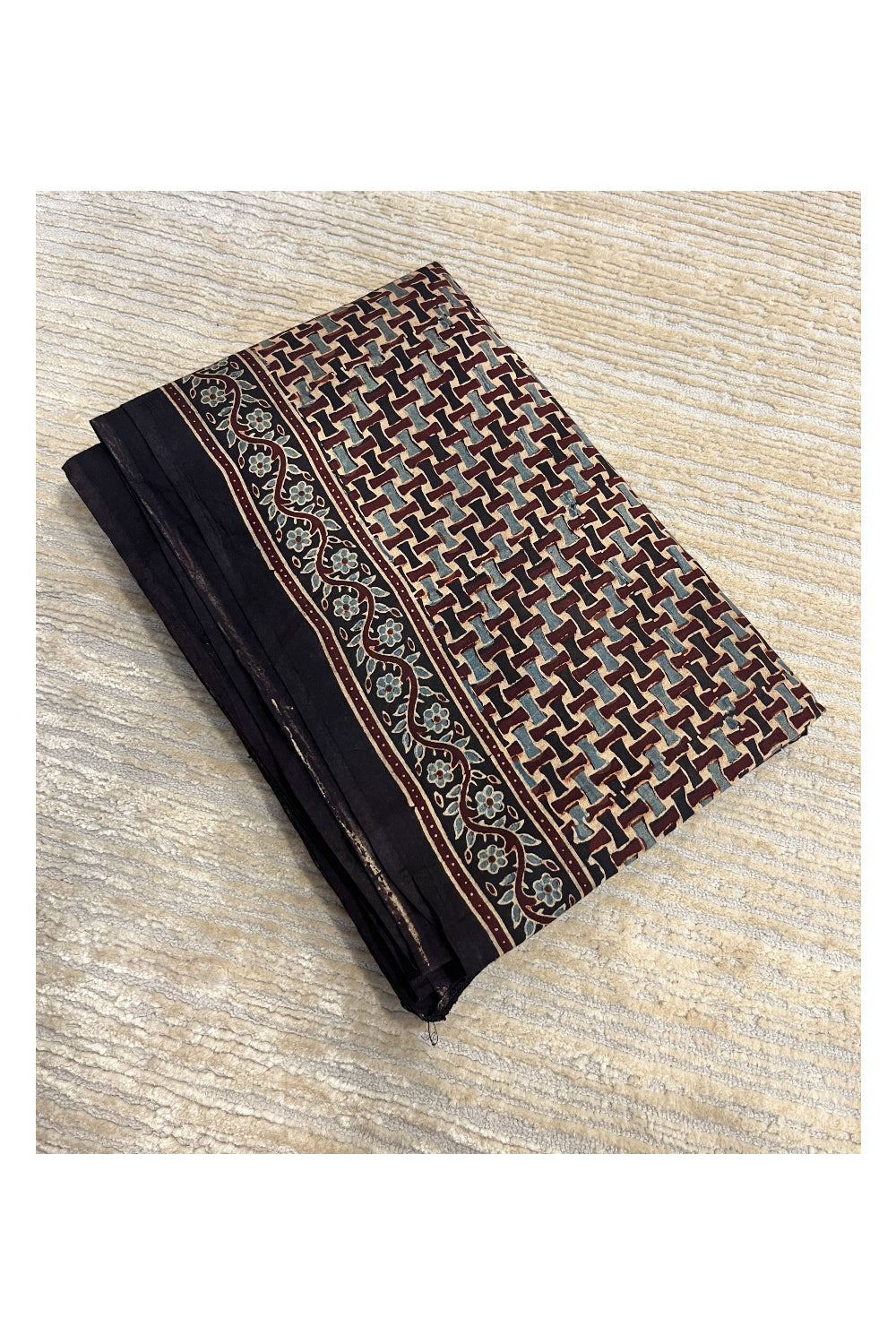 Southloom Kerala Cotton Saree with Block Prints Across Body Style 3
