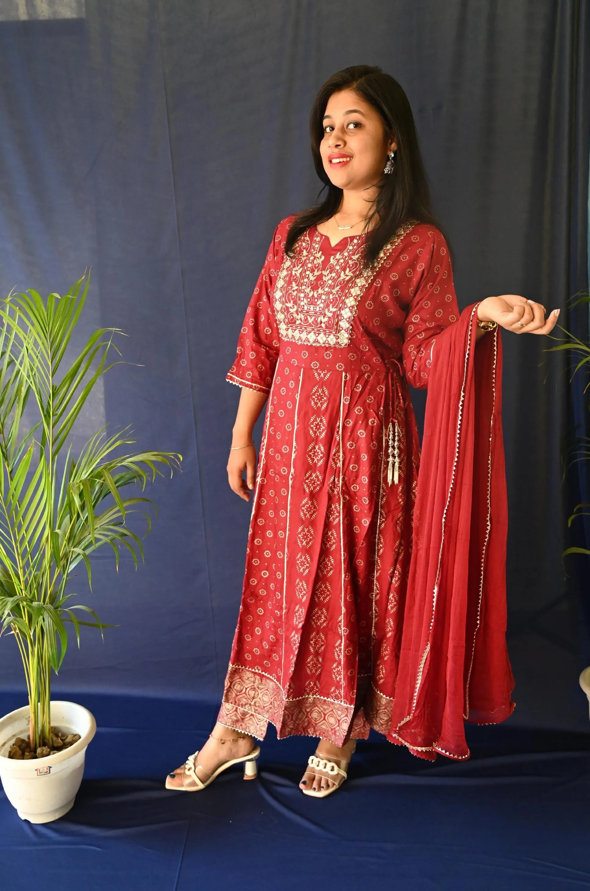 Designer Embroidered kurti & paint set with Dupatta
