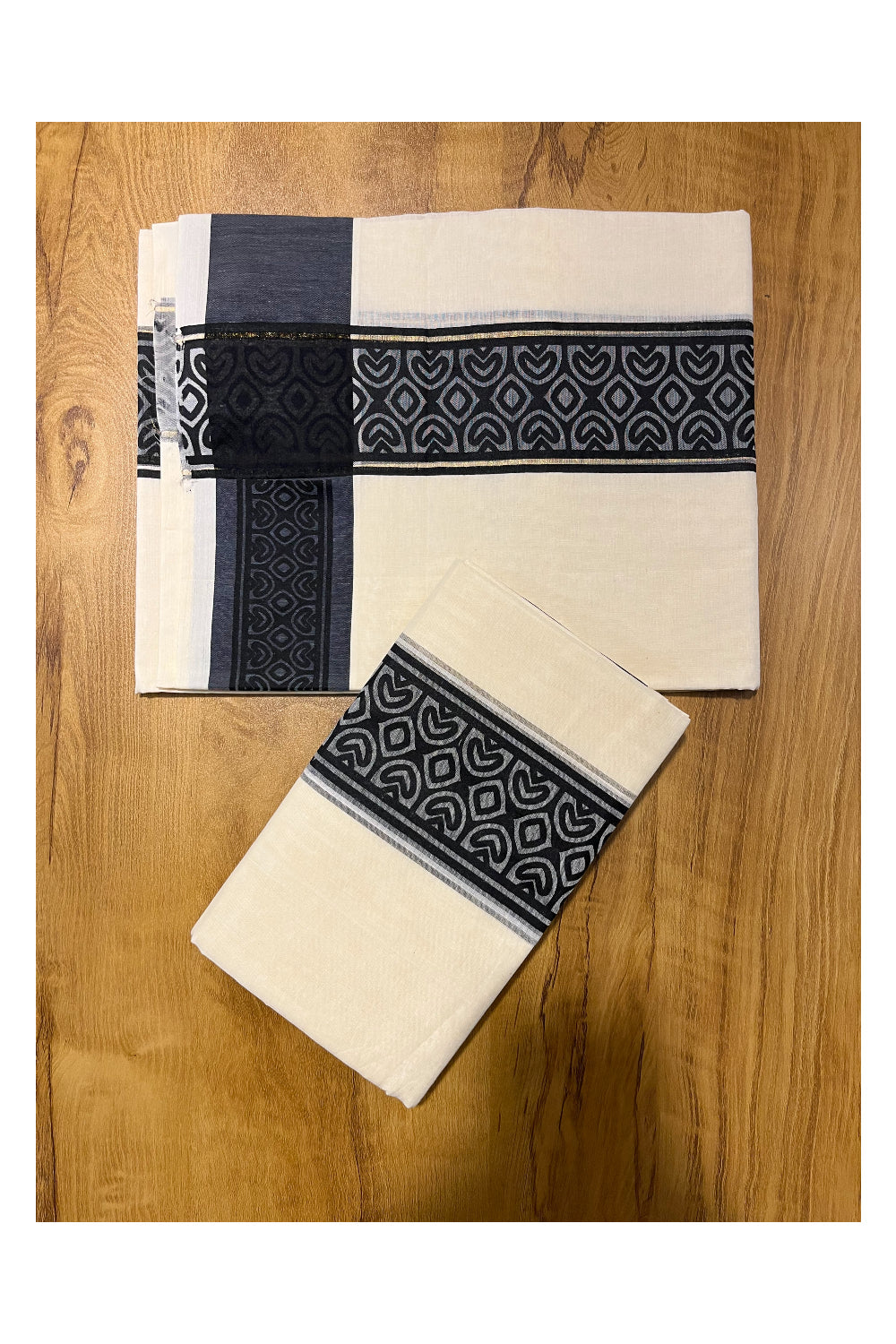 Kerala Cotton Single Set Mundu with Black Block Print Border (2.80 Mtrs)